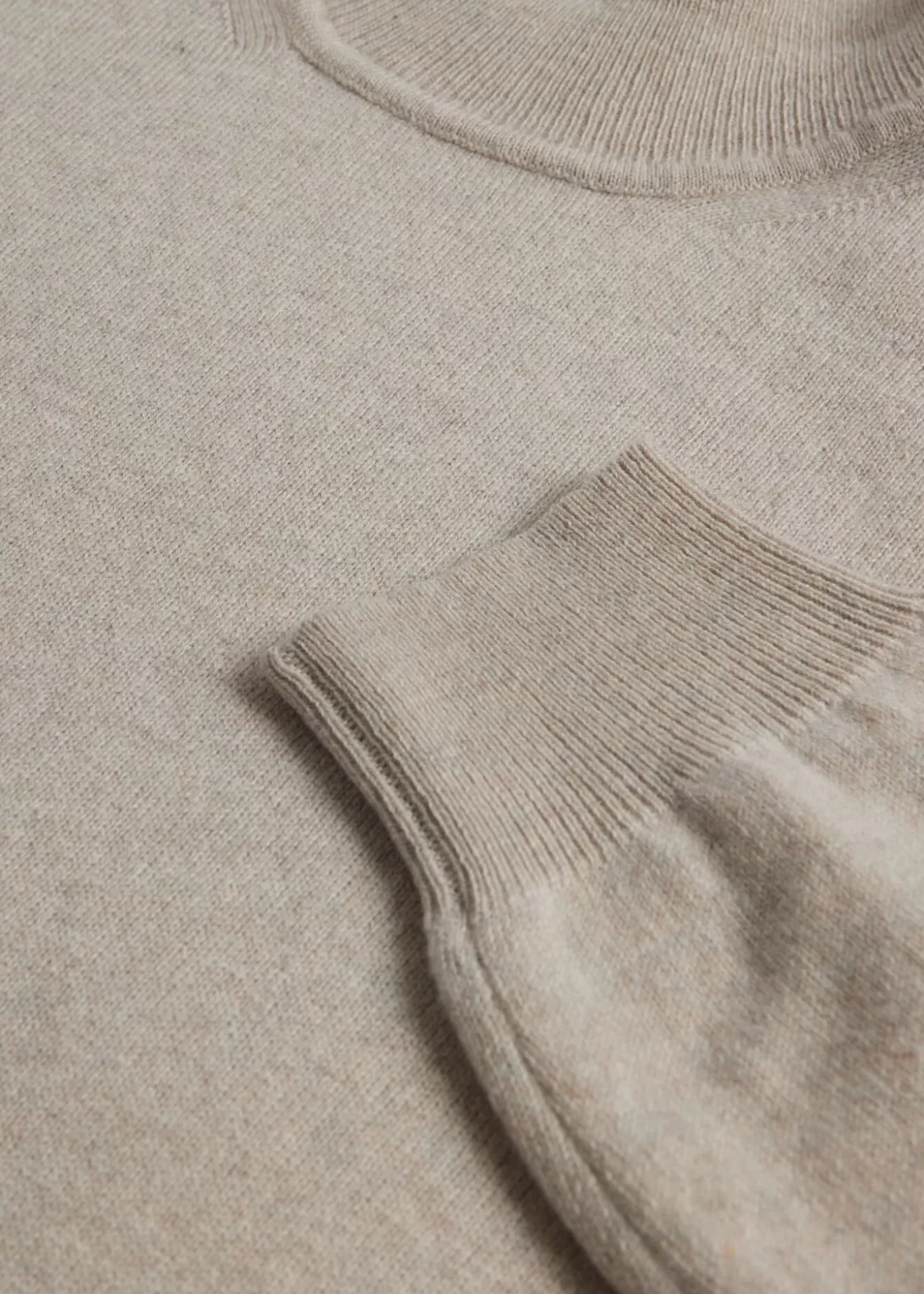 Hot Cashmere Turtleneck Sweaters