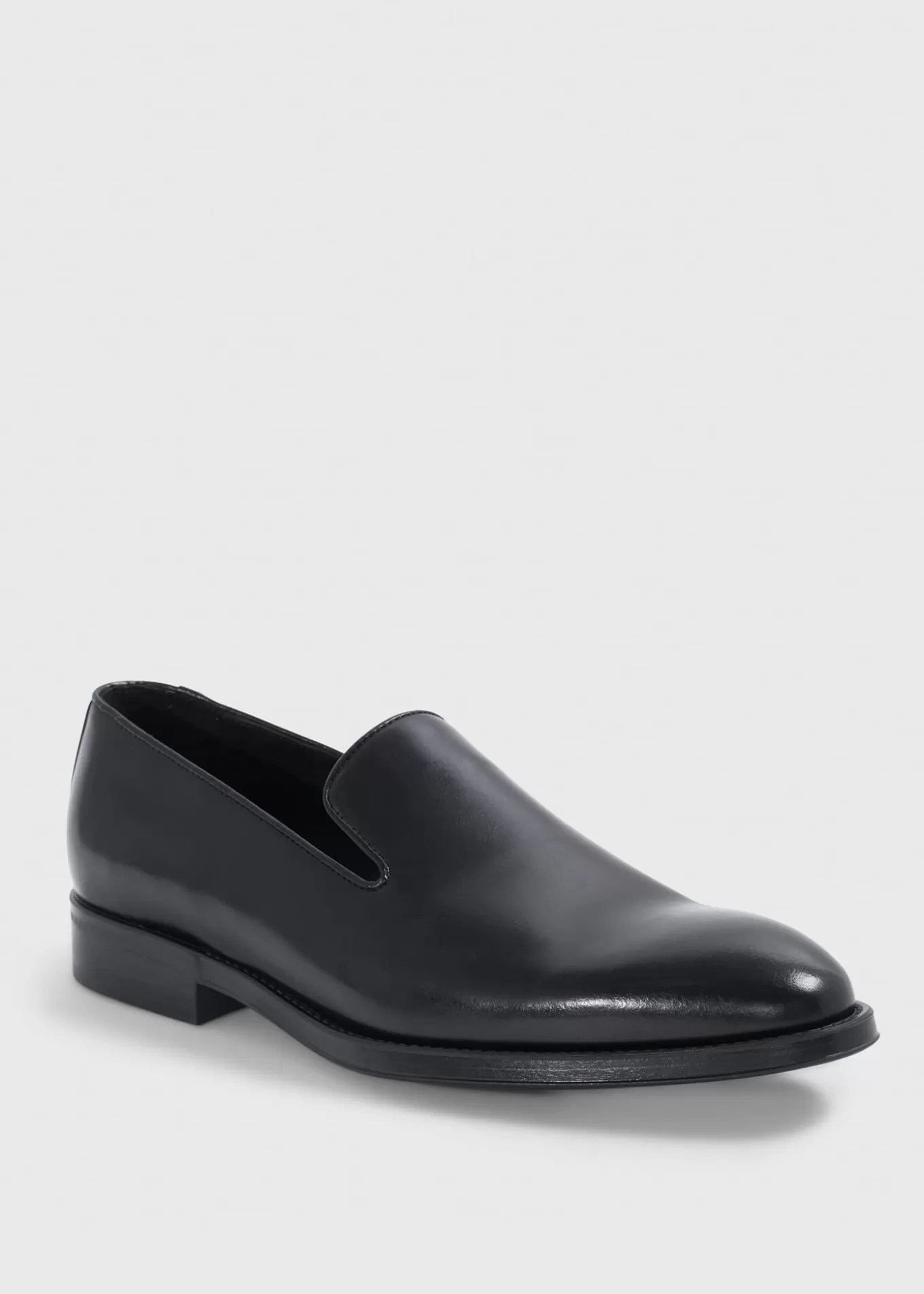 Store Crest Leather Loafer Loafers